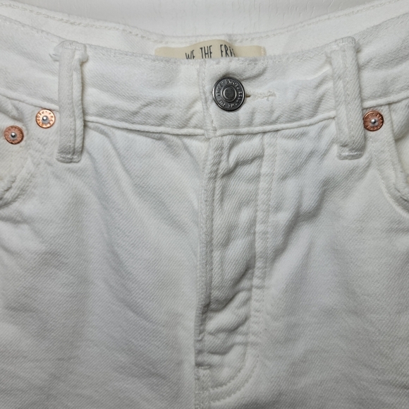 We The Free by Free People White Distressed Denim Button Fly Shorts Size 27 - Picture 5 of 10